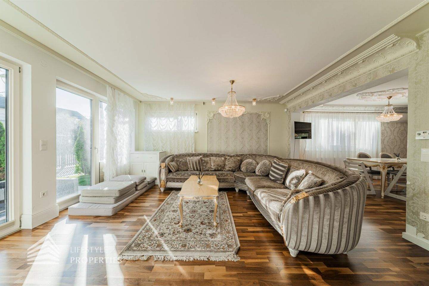 5 rooms House in Vienna, Austria No. 134250