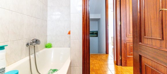 3 غرف نوم منزل في A Coruna, Spain رقم 145776 36