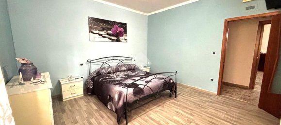 8 rooms House in San Marcellino, Italy No. 7618 8