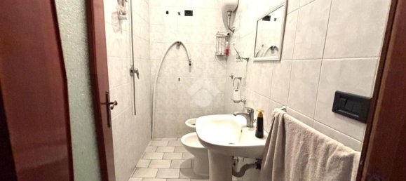 8 rooms House in San Marcellino, Italy No. 7618 27