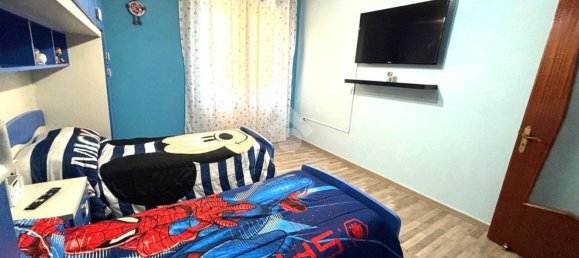 8 rooms House in San Marcellino, Italy No. 7618 15