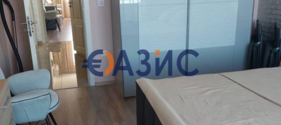 Apartamento de 2 dormitorios en Nesebar, Bulgaria No. 990 18