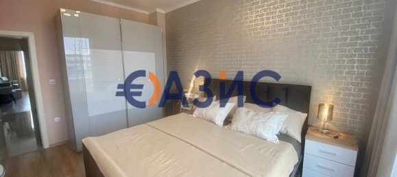 Apartamento de 2 dormitorios en Nesebar, Bulgaria No. 990 19