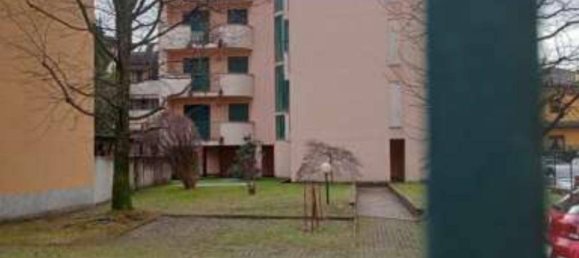 2 bedrooms Apartment in Busto Arsizio, Italy No. 282576 3