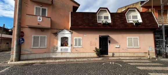3 Schlafzimmer Haus in Camigliano, Italy, Nr. 149064 2
