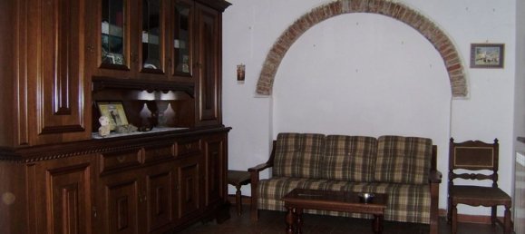 10 rooms House in Foiano della Chiana, Italy No. 226213 12