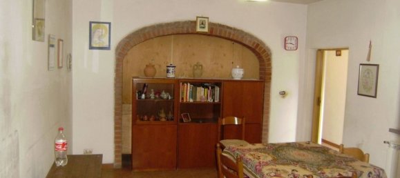 10 rooms House in Foiano della Chiana, Italy No. 226213 11