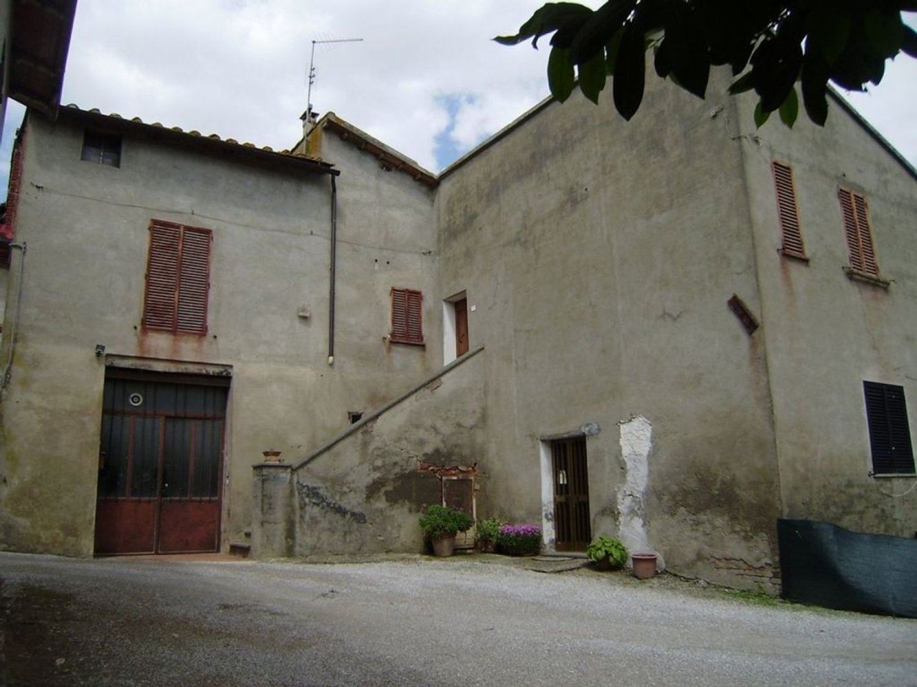 10 rooms House in Foiano della Chiana, Italy No. 226213