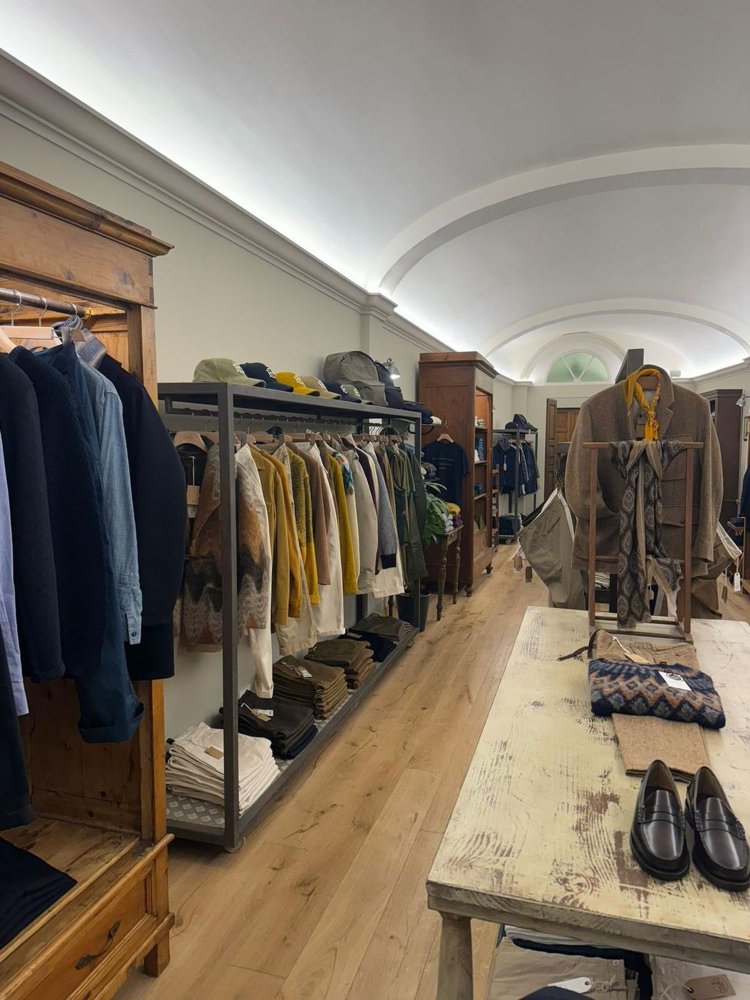 Gewerbliche Immobilie in Florence, Italy 150m², Nr. 325766