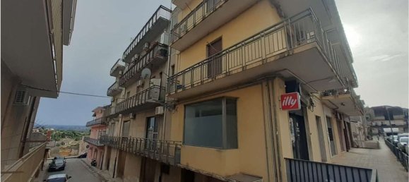 7-Zimmer Wohnung in Floridia, Italy, Nr. 43398 2