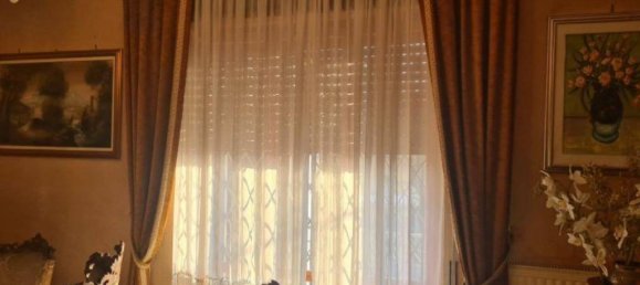 4 Schlafzimmer Wohnung in Frascati, Italy, Nr. 12573 3