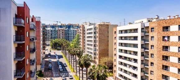 200m² Commercial property in Odivelas, Portugal No. 79888 5