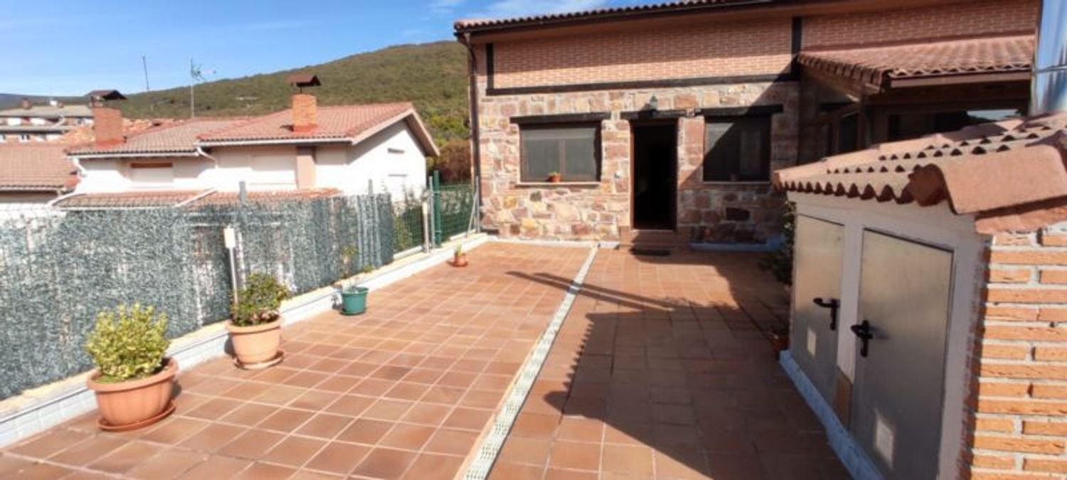 Casa T4 em Aguilar de Campoo, Spain N.º 84701