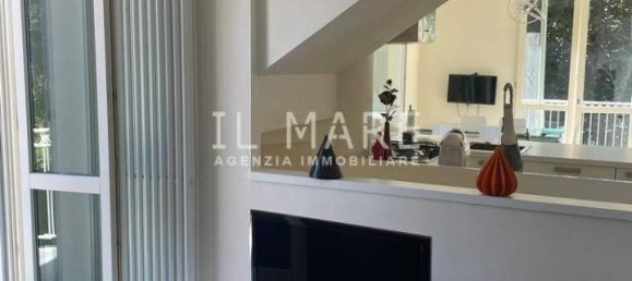 8 rooms Villa in Montignoso, Italy No. 35982 26