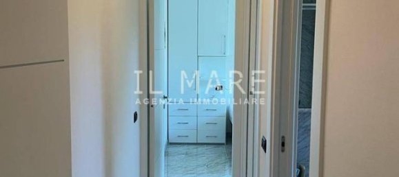 8 rooms Villa in Montignoso, Italy No. 35982 14