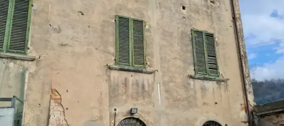 5 rooms House in Vicopisano, Italy No. 84220 39