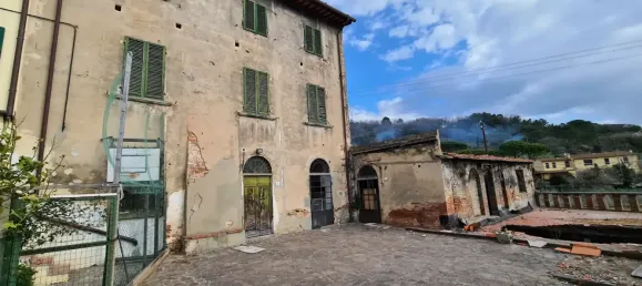 5 rooms House in Vicopisano, Italy No. 84220 9