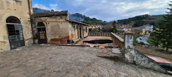 5 rooms House in Vicopisano, Italy No. 84220 8