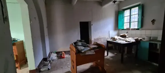 5 rooms House in Vicopisano, Italy No. 84220 11