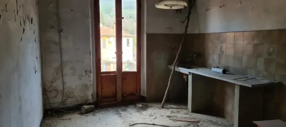 5 rooms House in Vicopisano, Italy No. 84220 16