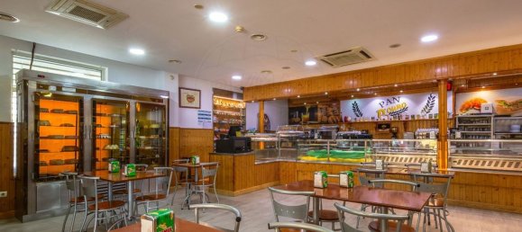 204m² Commercial property in Setubal, Portugal No. 141101 24