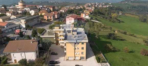 5 rooms Apartment in Cupramontana, Italy No. 5613 2