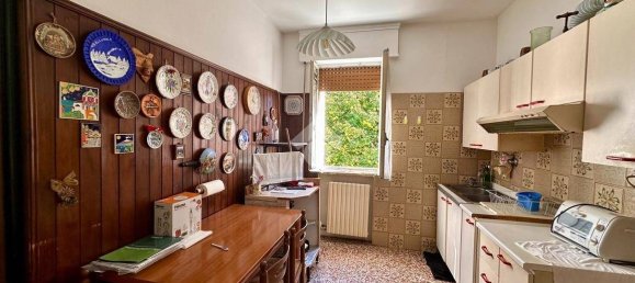 3 bedrooms Apartment in Mirano, Italy No. 60534 3