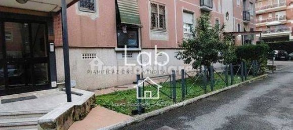 Apartamento de 2 dormitorios en Pomezia, Italy No. 103059 9
