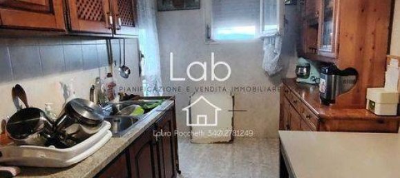 Apartamento de 2 dormitorios en Pomezia, Italy No. 103059 12
