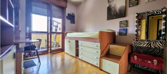 Дуплекс с 4 комнатами в Лиссоне, Италия № 6405 33