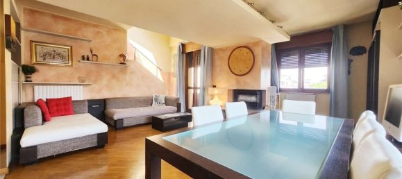 Дуплекс с 4 комнатами в Лиссоне, Италия № 6405 2