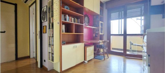 Дуплекс с 4 комнатами в Лиссоне, Италия № 6405 35