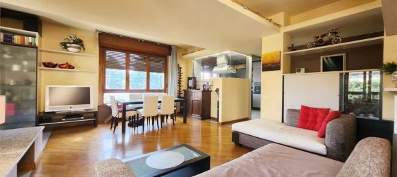 Дуплекс с 4 комнатами в Лиссоне, Италия № 6405 9