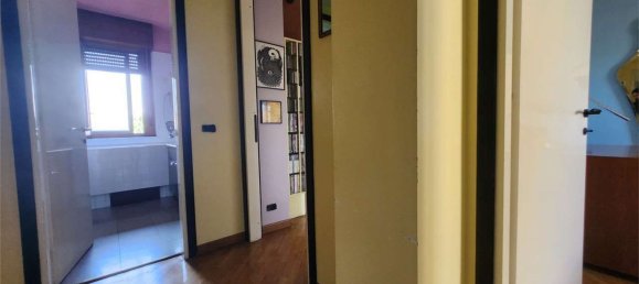 Дуплекс с 4 комнатами в Лиссоне, Италия № 6405 30