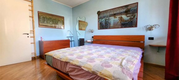 Дуплекс с 4 комнатами в Лиссоне, Италия № 6405 26