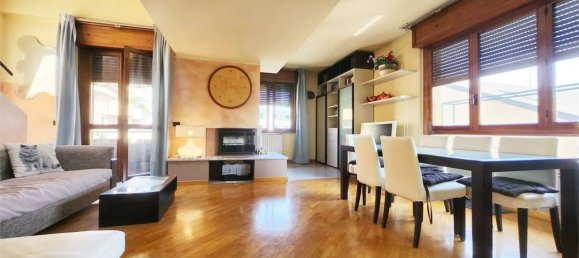 Дуплекс с 4 комнатами в Лиссоне, Италия № 6405 11