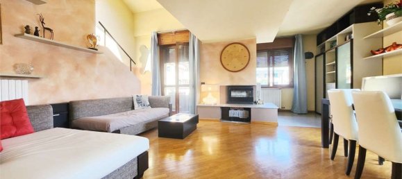 Дуплекс с 4 комнатами в Лиссоне, Италия № 6405 12