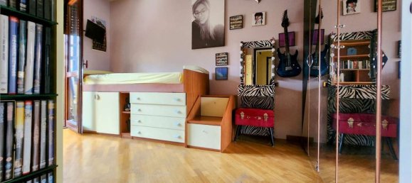 Дуплекс с 4 комнатами в Лиссоне, Италия № 6405 32