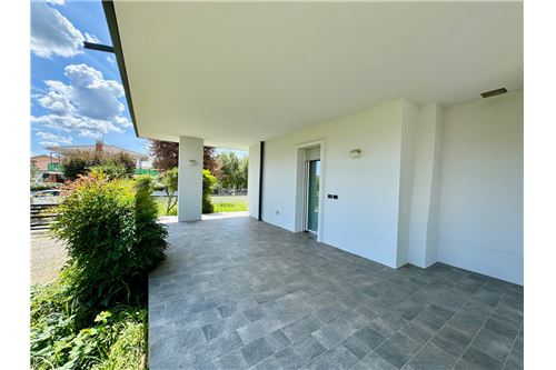 3 bedrooms Villa in Udine, Italy No. 289480