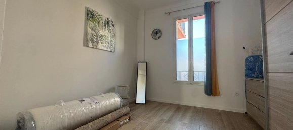 2 rooms Apartment in Nice, France No. 279065 6