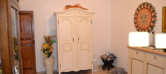 3-Zimmer Wohnung in Massa, Italy, Nr. 50450 8