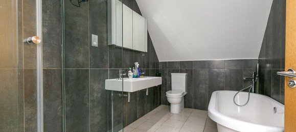 5 bedrooms House in Coulsdon, United Kingdom No. 12247 7