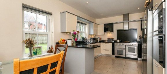 5 bedrooms House in Coulsdon, United Kingdom No. 12247 10