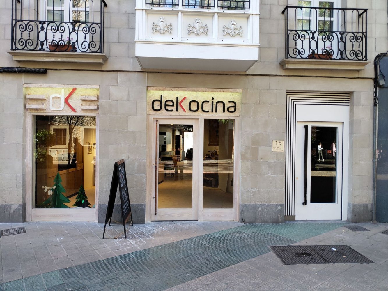 Gewerbliche Immobilie in Vitoria-Gasteiz, Spain 132m², Nr. 166272