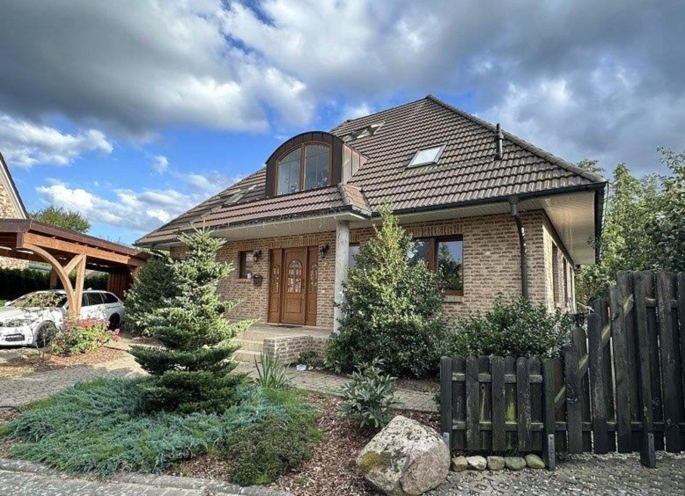 Дом с 4 спальнями в Шверин, Германия № 364205