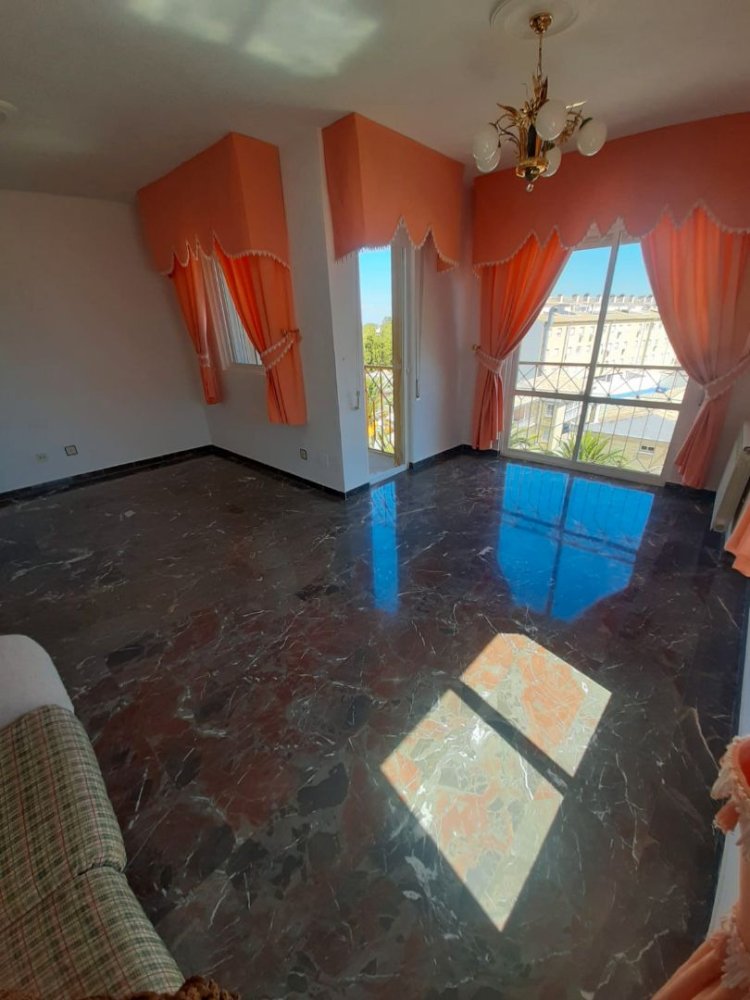 4 bedrooms Apartment in Andalusia, Spain No. 211854