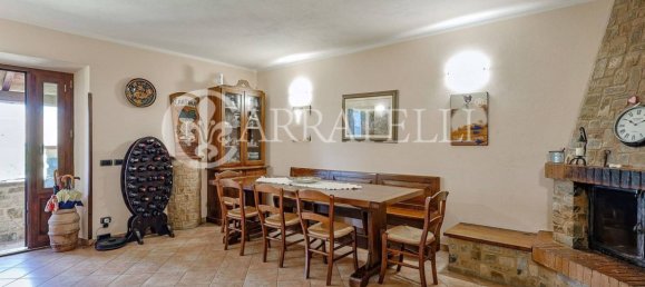 4 bedrooms House in Castel del Piano, Italy No. 270980 22