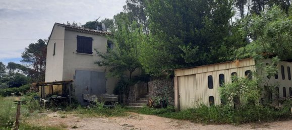 3 bedrooms Villa in Brignoles, France No. 280693 5