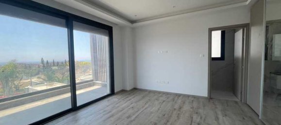 4 bedrooms Villa in Parekklisia, Cyprus No. 7139 14