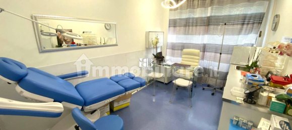 5 rooms Commercial property in Rome, Italy No. 138541 6